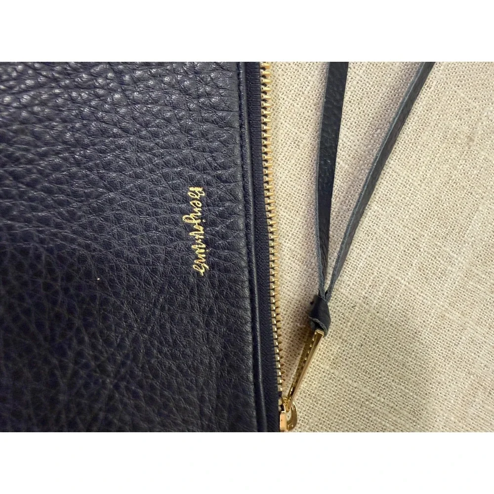 Aimee Kestenberg wallet pouch BENJAMINS embossed zipper tassel pull navy gold ec